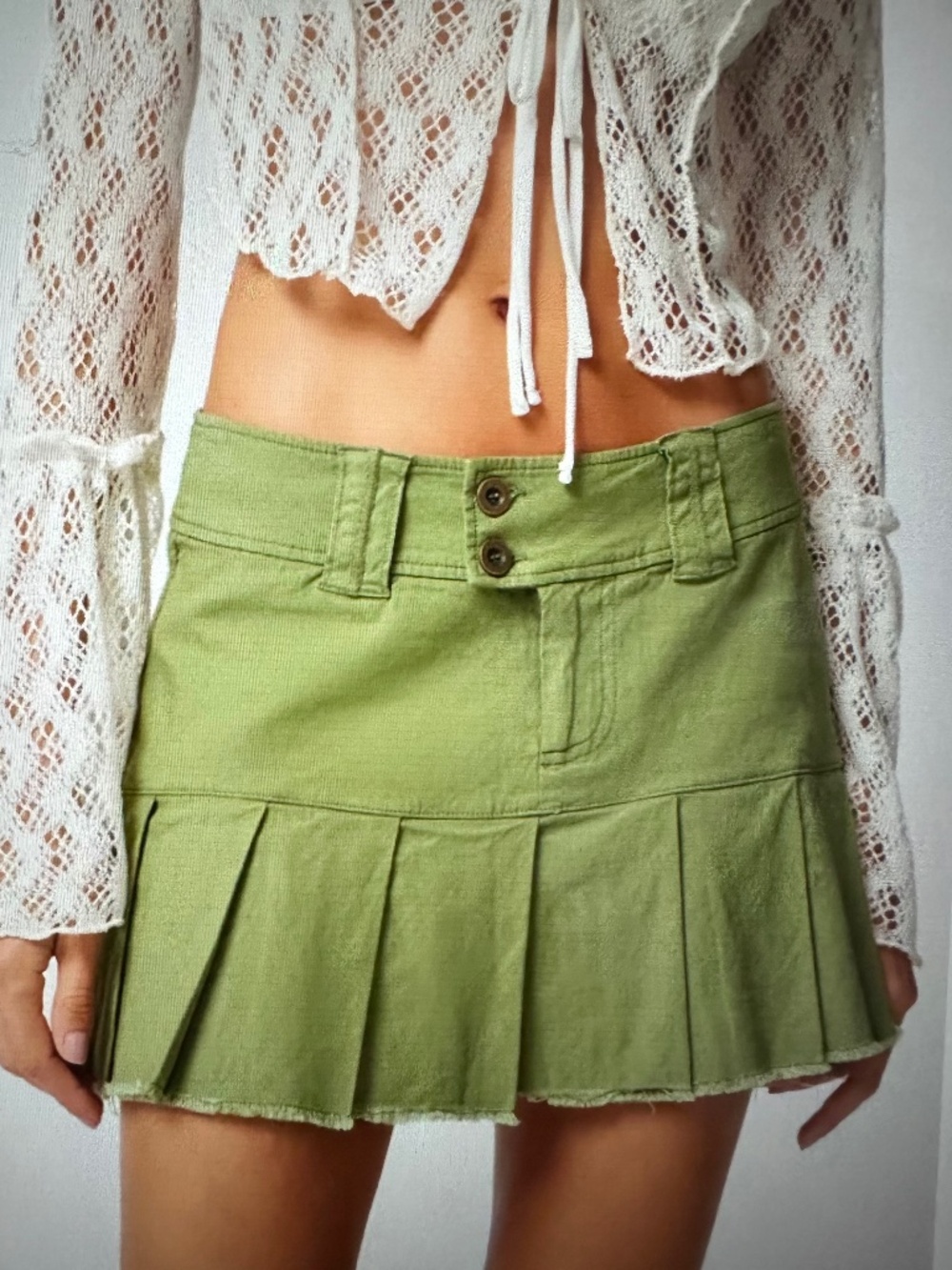 Urban Outfitters khaki Pleated Mini. Size medium